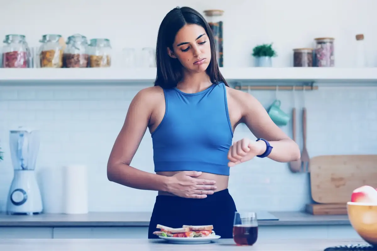 woman timing her meal