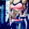 woman doing curls